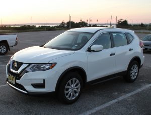 white 2019 nissan rogue