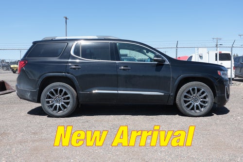 2023 GMC Acadia Denali