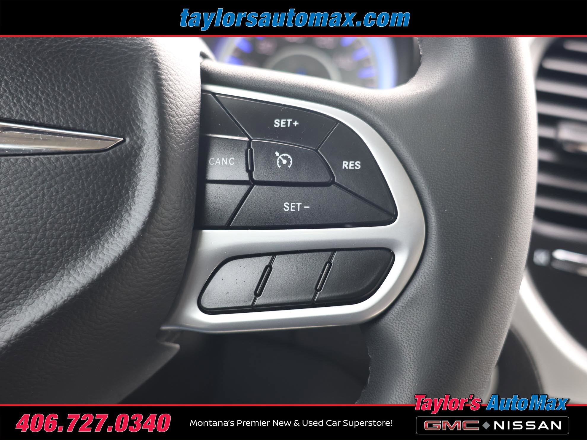 2022 Chrysler 300 Touring L