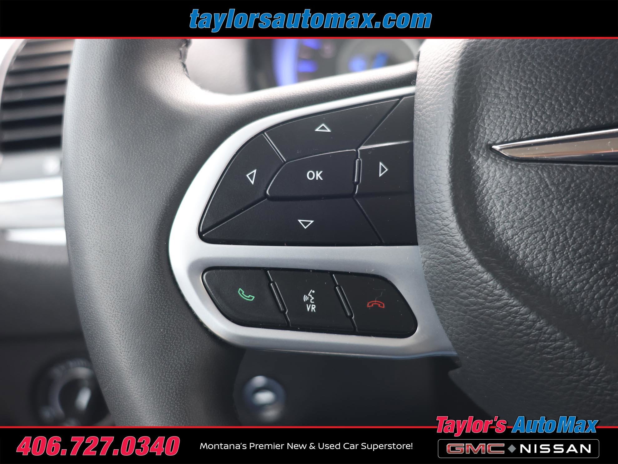 2022 Chrysler 300 Touring L