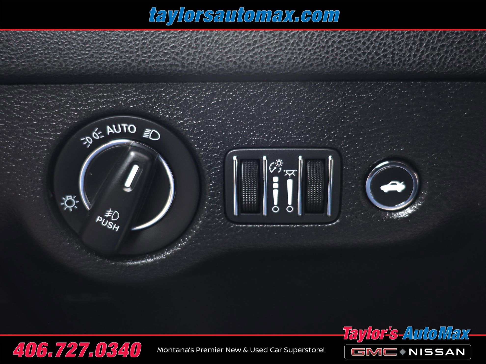 2022 Chrysler 300 Touring L