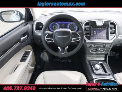 2022 Chrysler 300 Touring L