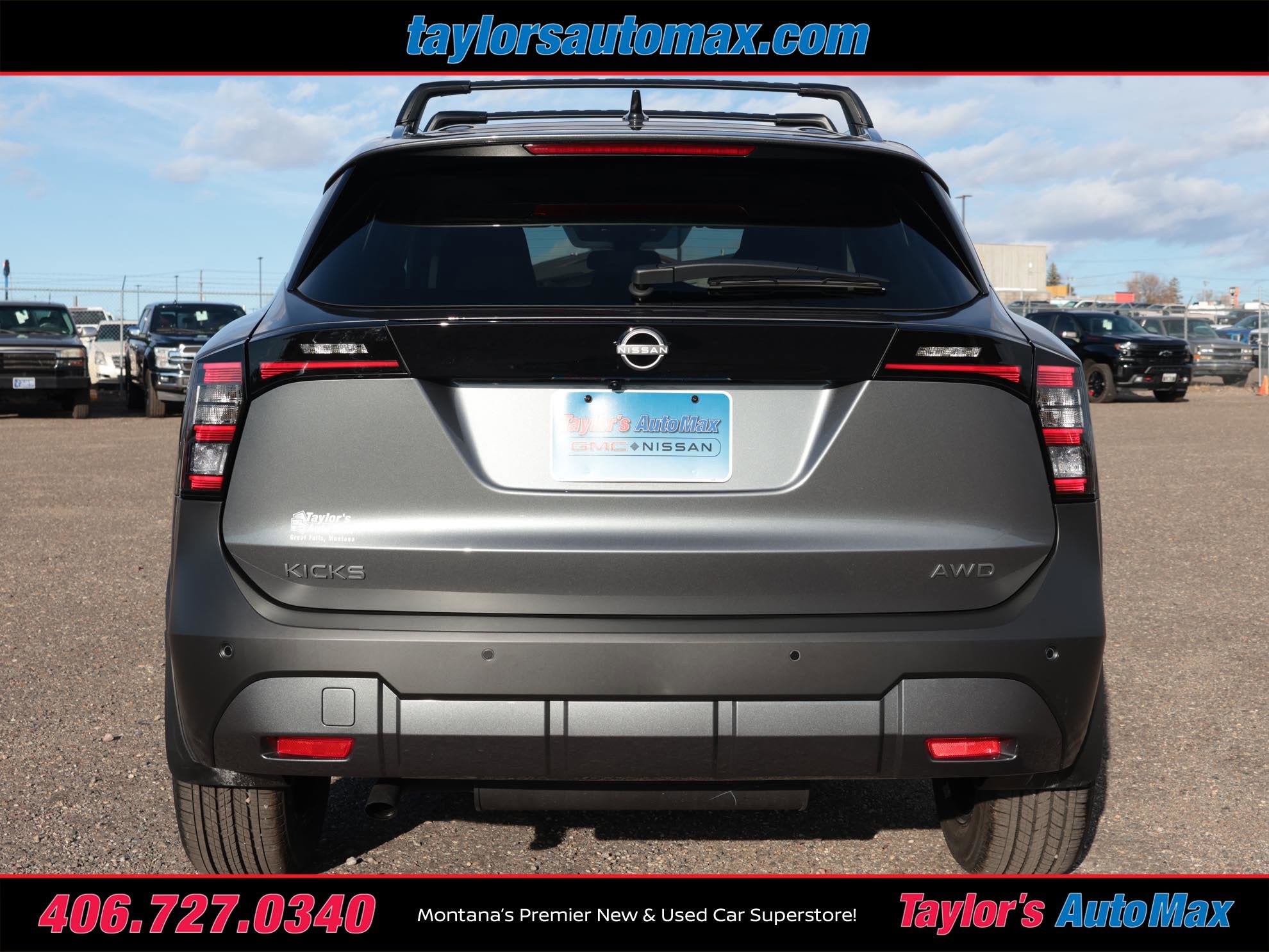 2026 Nissan Kicks SV