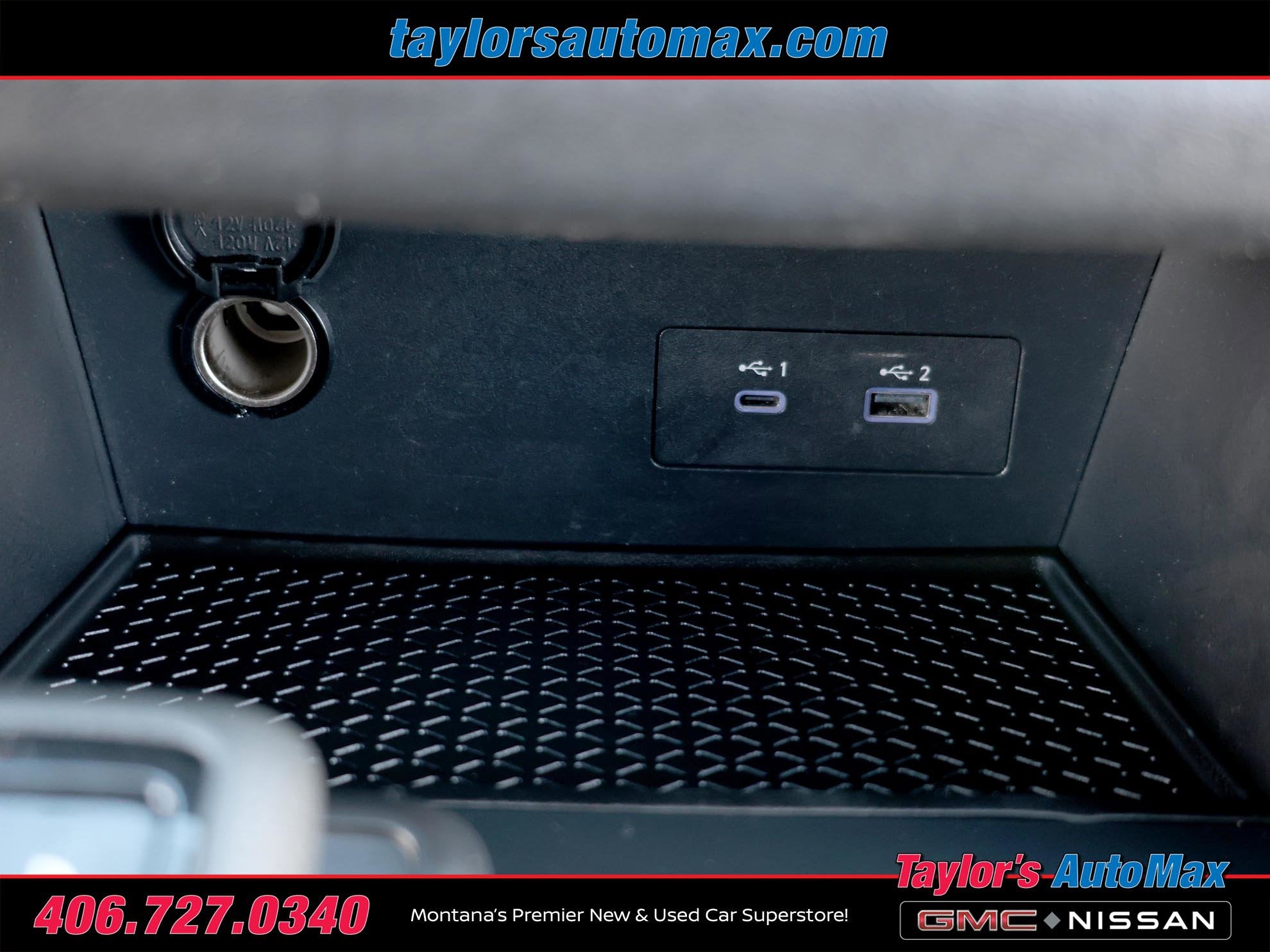 2024 Nissan Pathfinder S