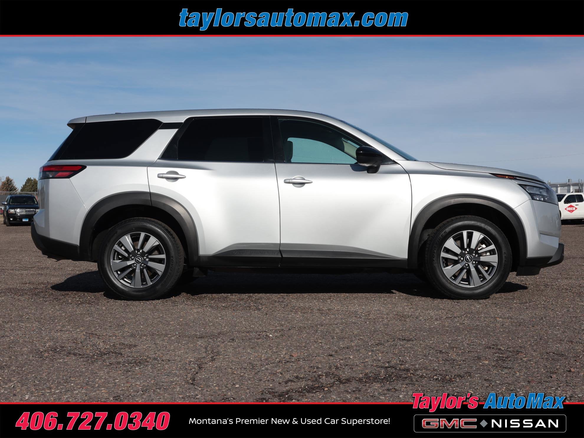 2024 Nissan Pathfinder S