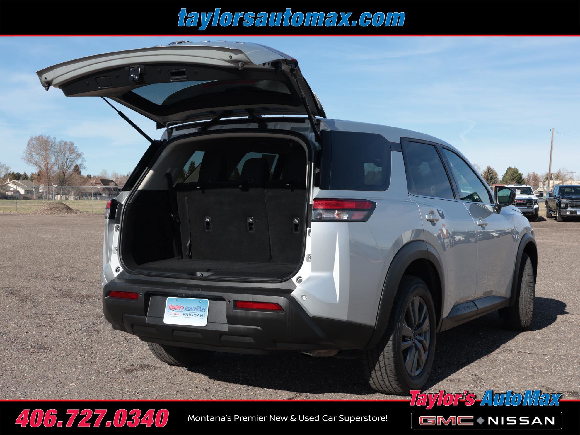 2024 Nissan Pathfinder S