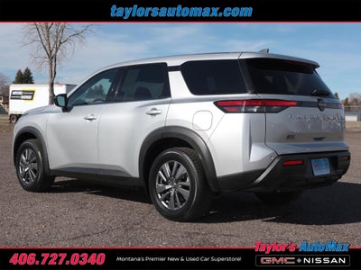 2024 Nissan Pathfinder S