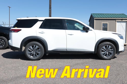2024 Nissan Pathfinder S