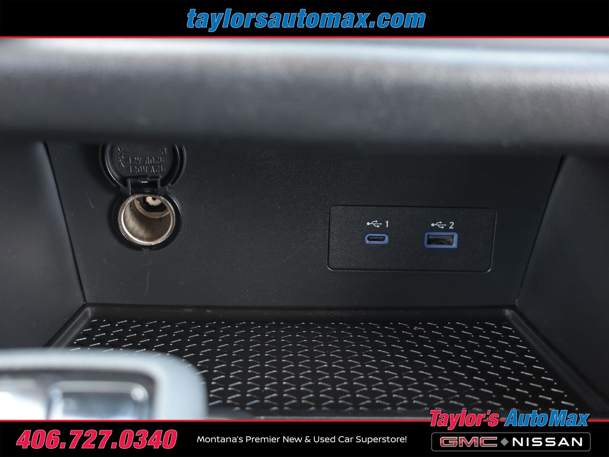 2024 Nissan Pathfinder S