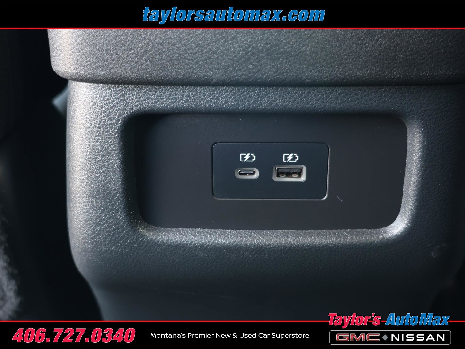 2024 Nissan Pathfinder S