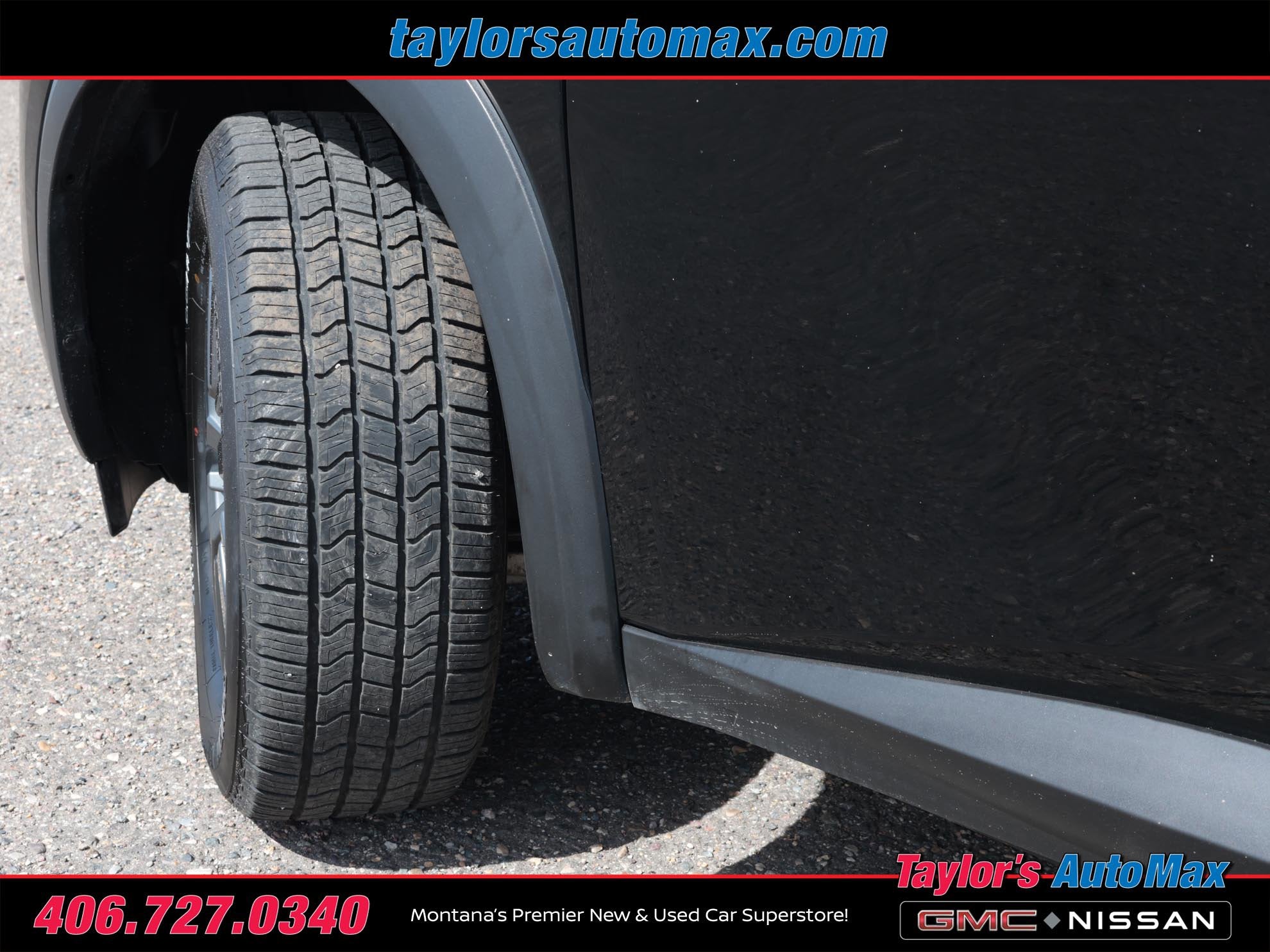 2024 Nissan Pathfinder S