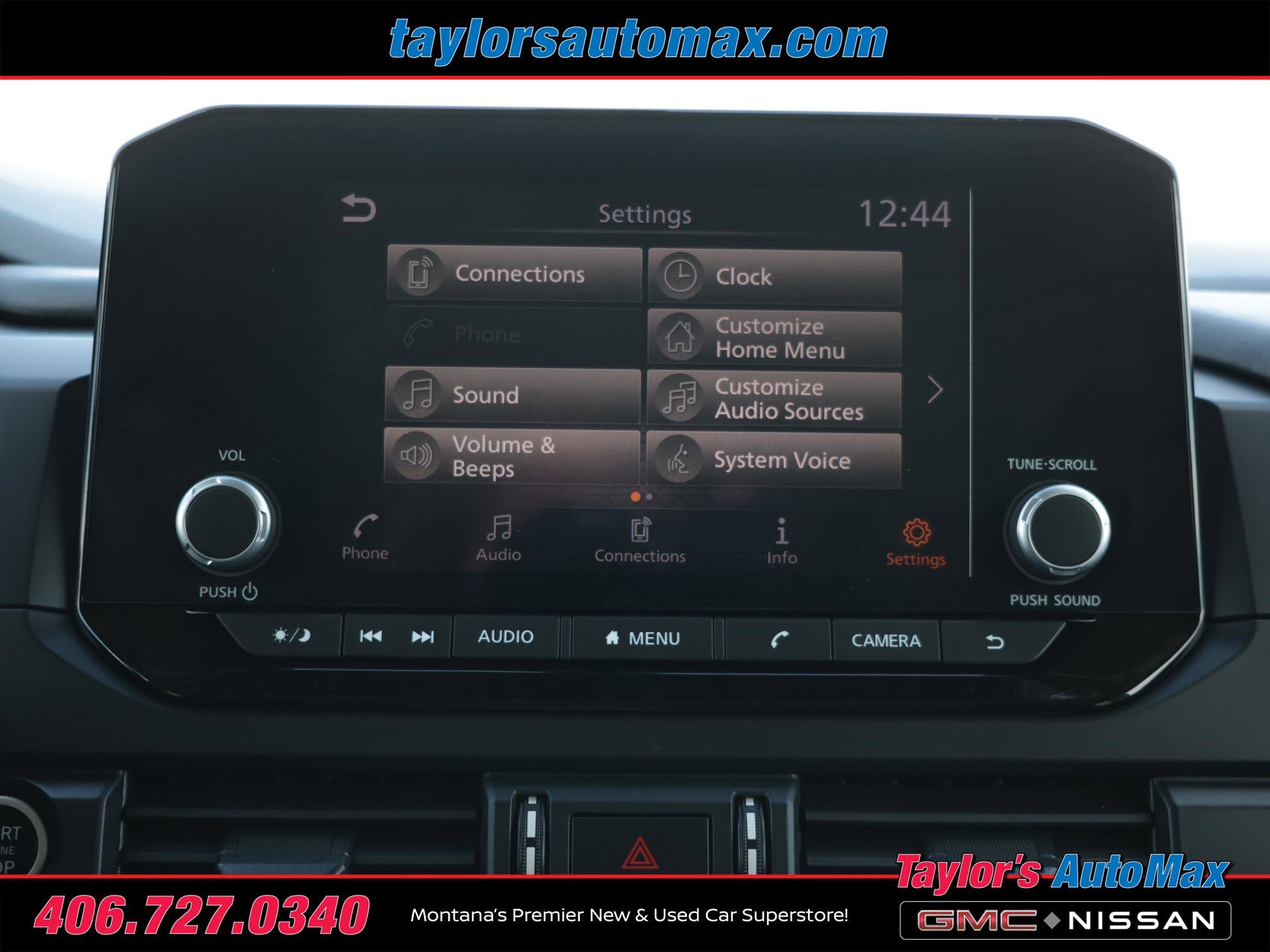 2024 Nissan Pathfinder S