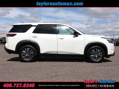 2024 Nissan Pathfinder S