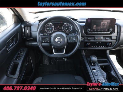 2024 Nissan Pathfinder S