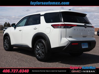 2024 Nissan Pathfinder S
