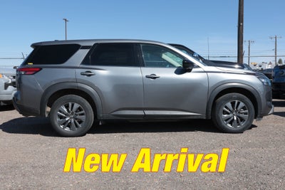 2024 Nissan Pathfinder S