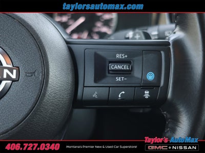 2024 Nissan Pathfinder SV