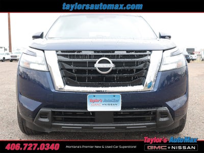 2024 Nissan Pathfinder SV