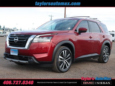 2023 Nissan Pathfinder SL