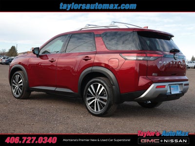2023 Nissan Pathfinder SL