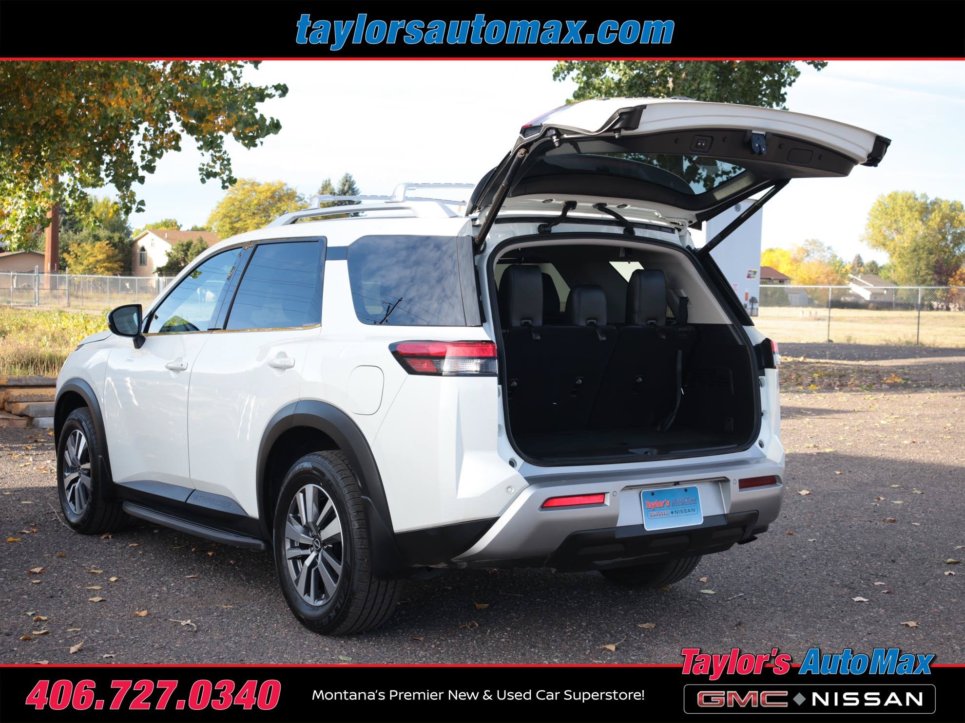 2023 Nissan Pathfinder SL