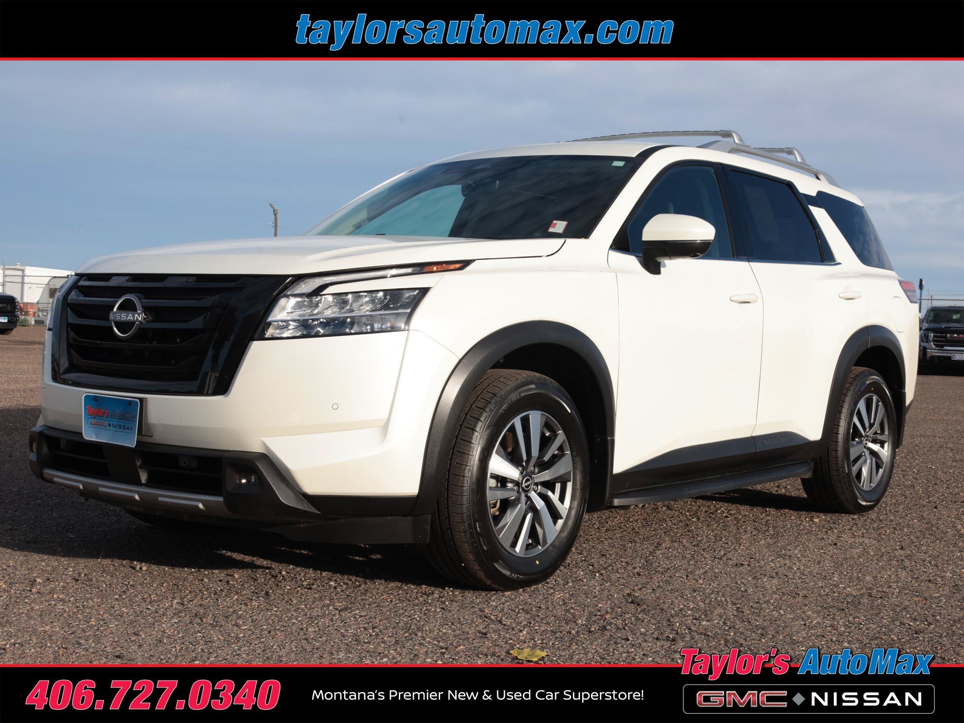 2023 Nissan Pathfinder SL