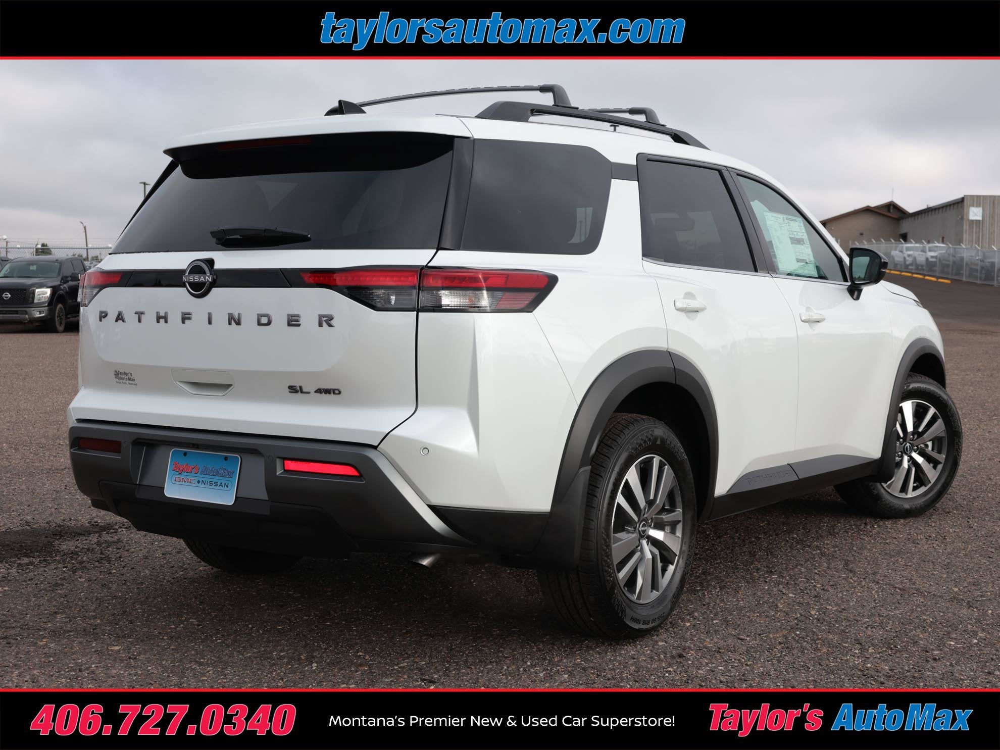 2026 Nissan Pathfinder SL