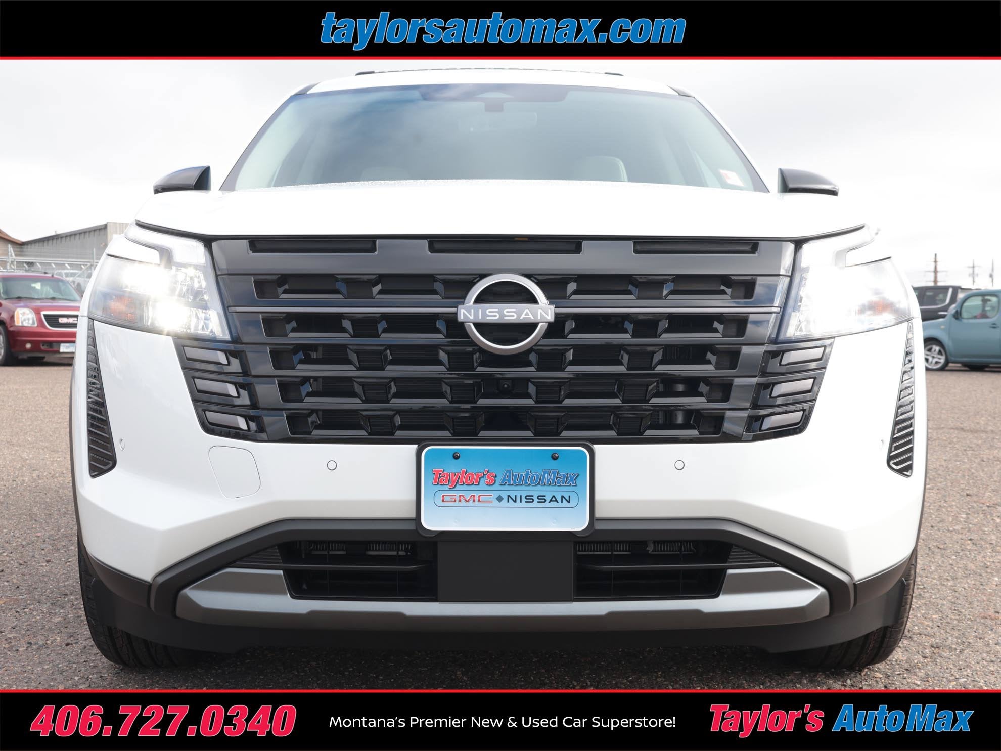 2026 Nissan Pathfinder SL