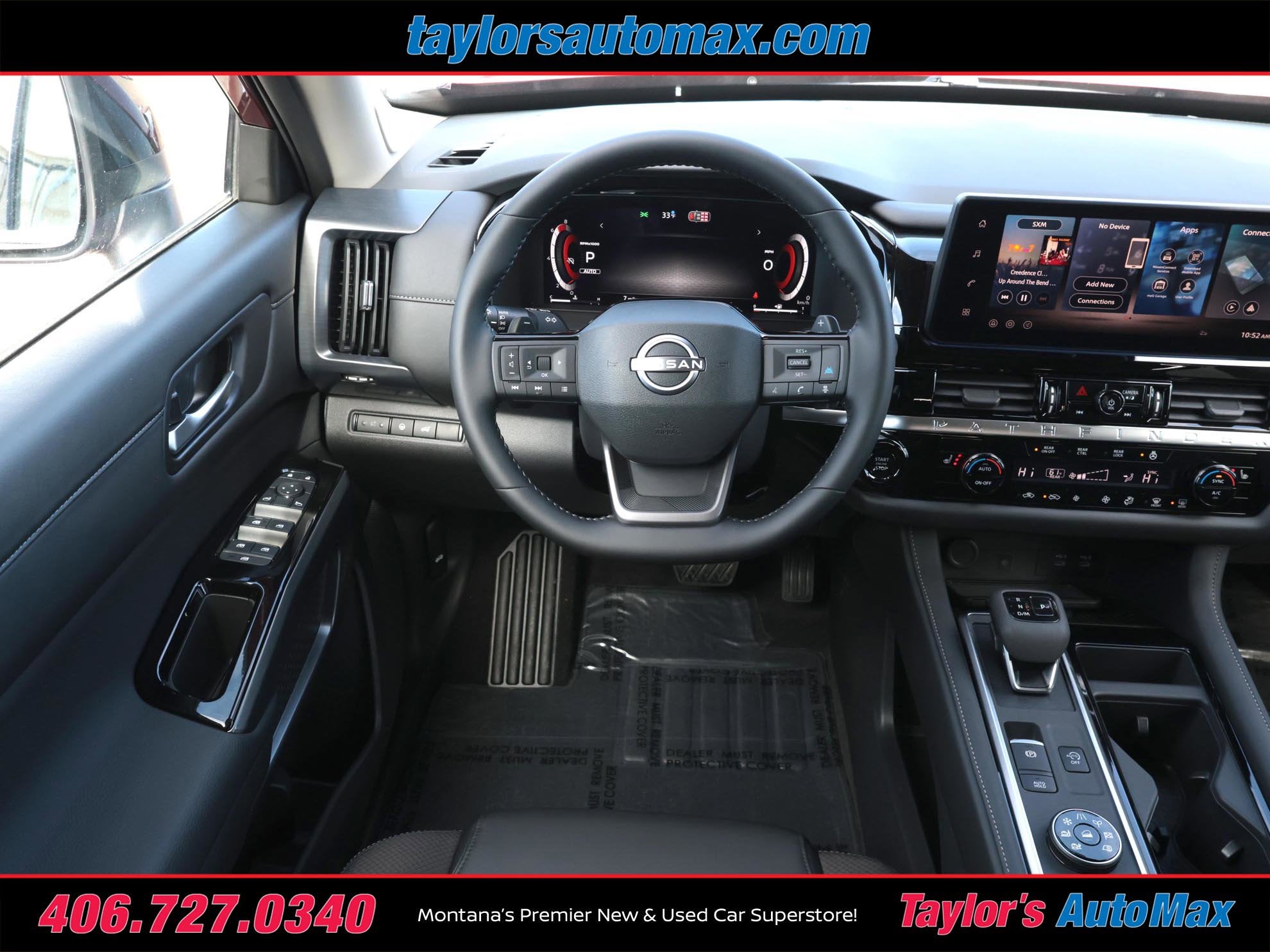 2026 Nissan Pathfinder SL