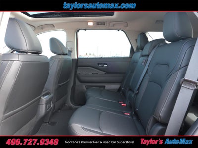 2026 Nissan Pathfinder SL
