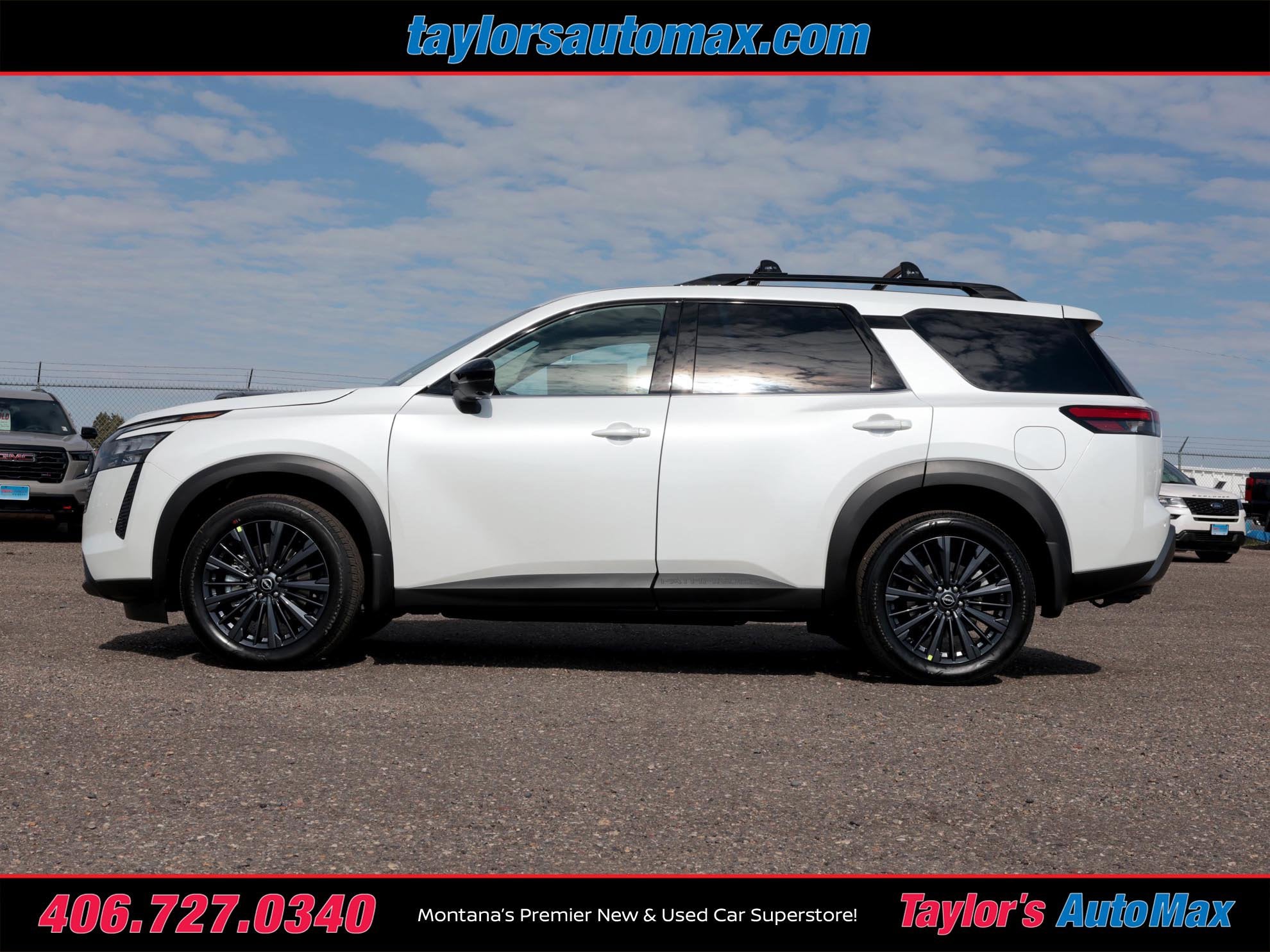 2026 Nissan Pathfinder SL