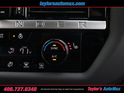 2026 Nissan Pathfinder SL