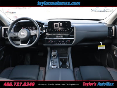 2025 Nissan Pathfinder Platinum