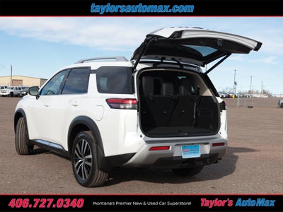 2025 Nissan Pathfinder Platinum