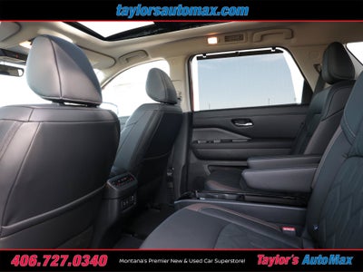 2026 Nissan Pathfinder Platinum