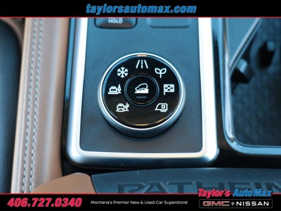 2025 Nissan Pathfinder Platinum